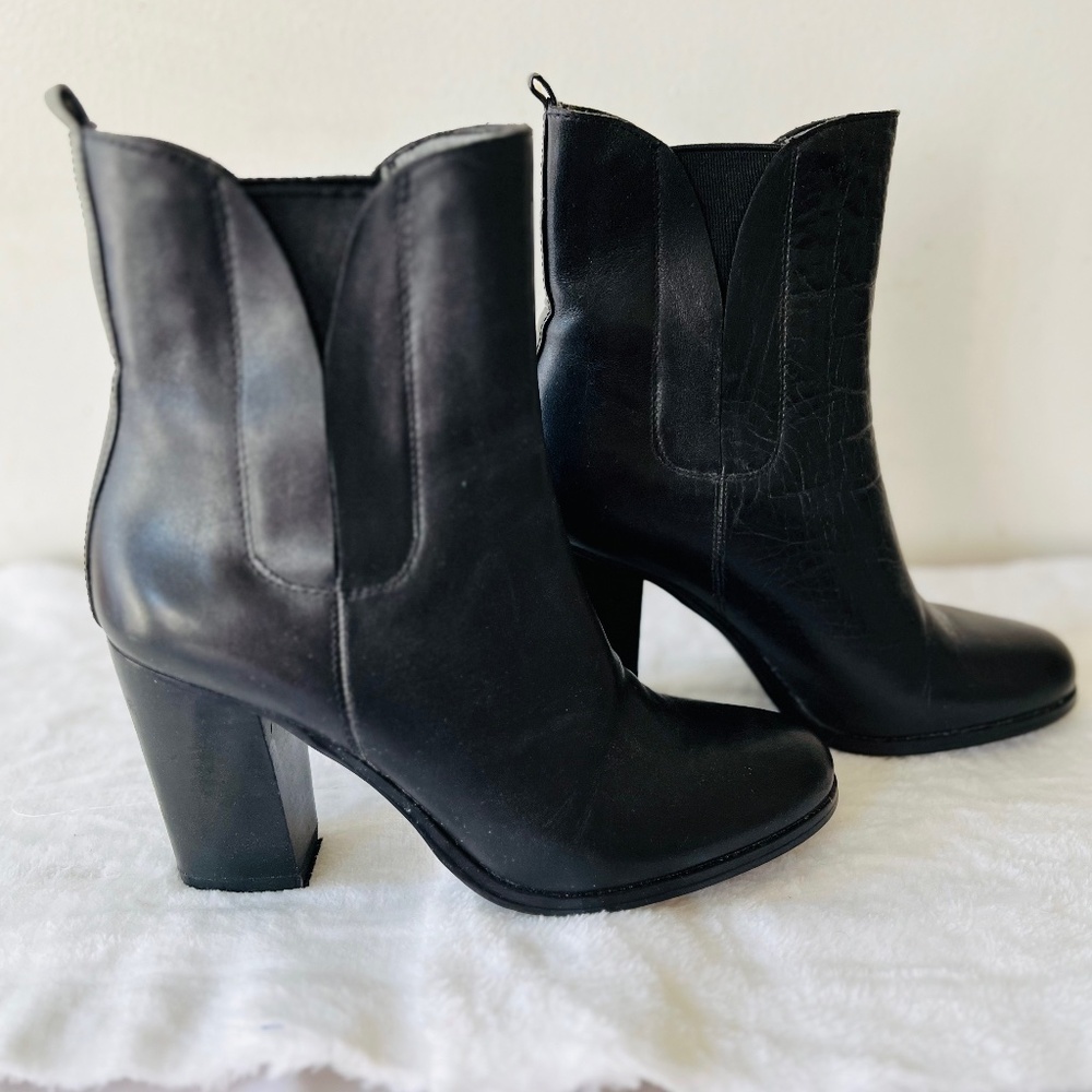 Foxy Black Leather Ankle Boots Size 7.5, New 3.5" Heels
